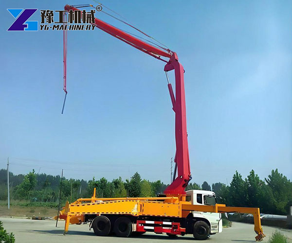 Folding boom truck