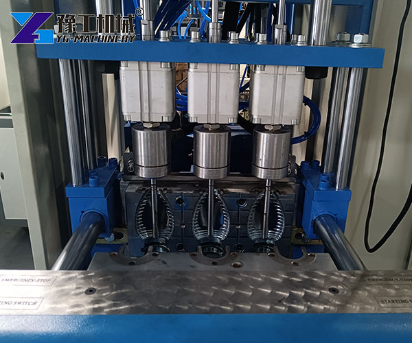 beverage bottle forming equipment