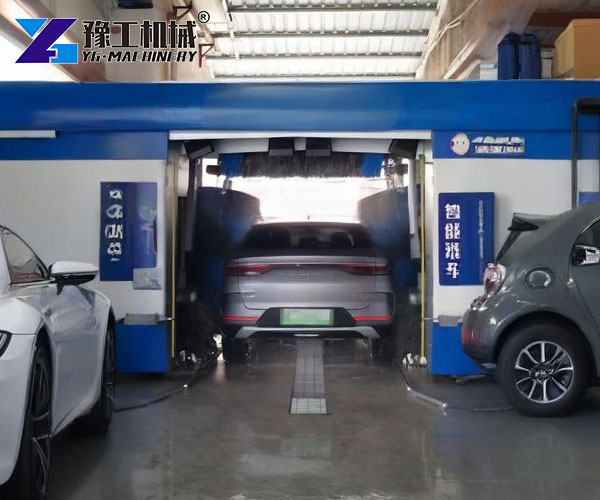 automatic vehicle cleaner
