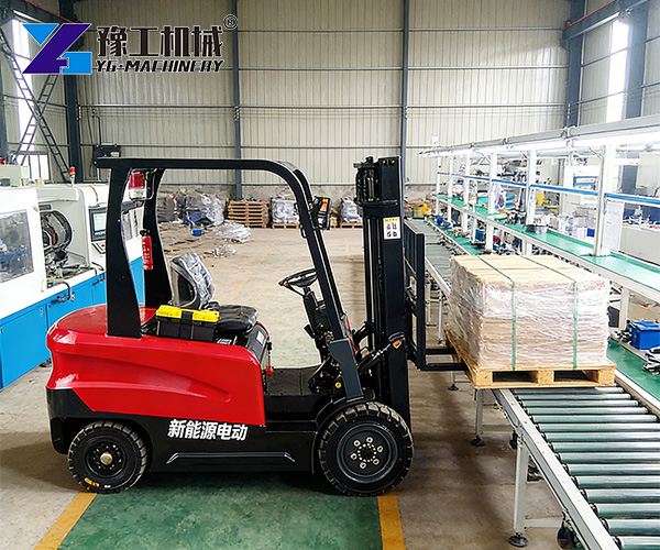 4 Wheel Electric Forklift for sale