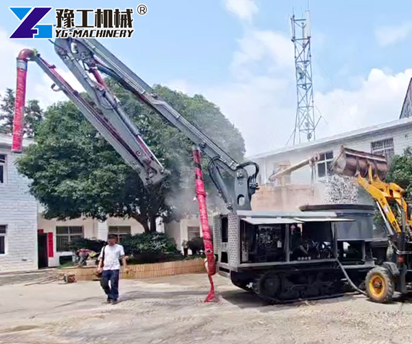 Hydraulic Concrete Pump in Operation